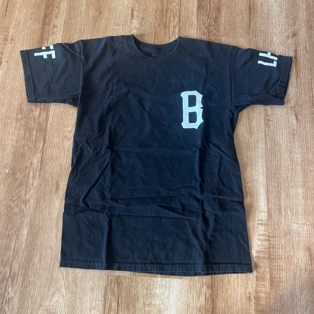 Black Scale graphic t-shirt